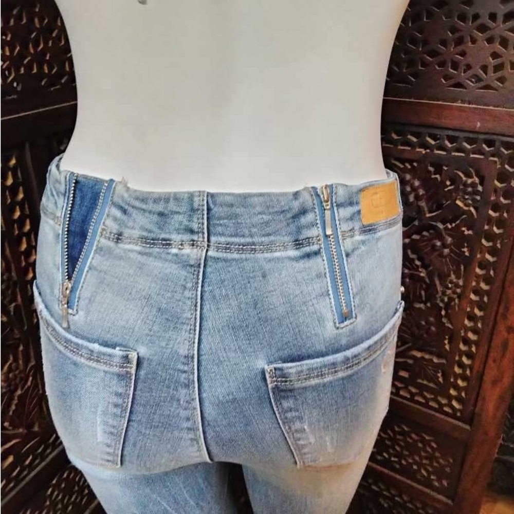 Distressed Patchwork Capris - Picture 10 of 12